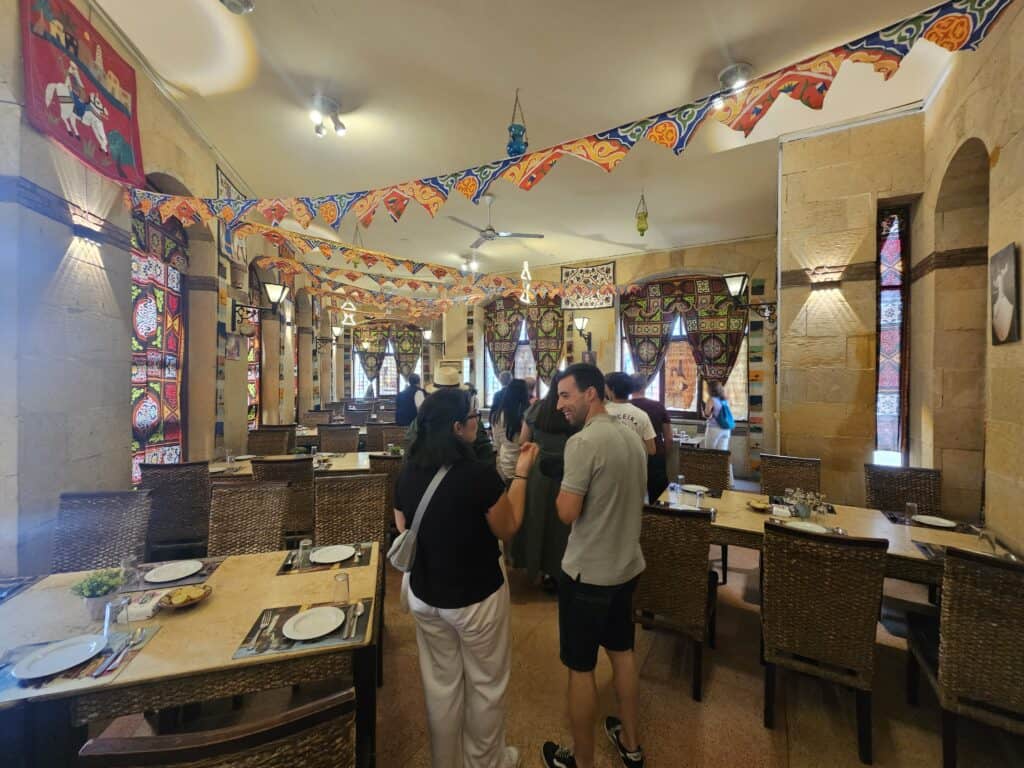 Restaurante AlKhan no Cairo